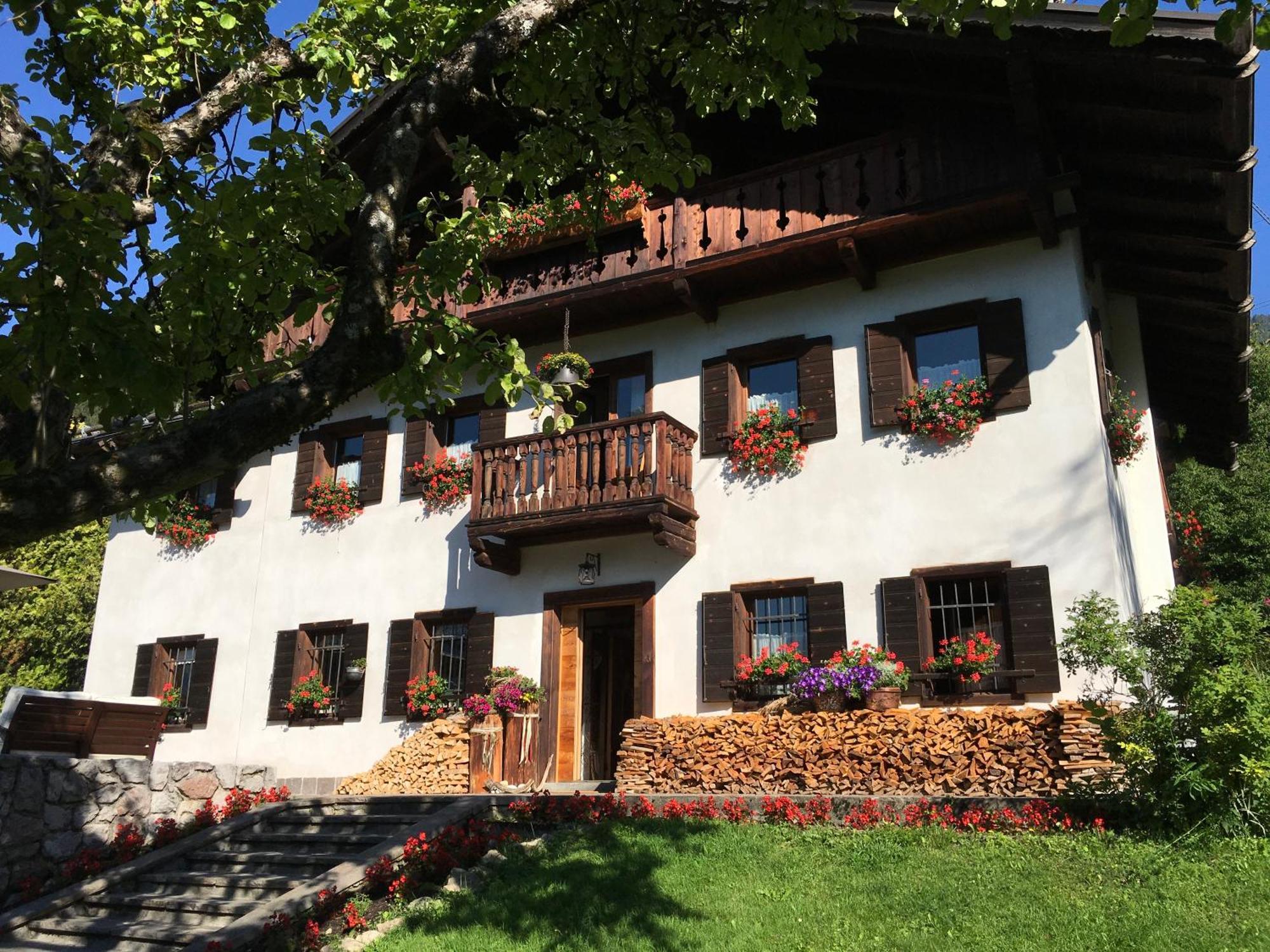 B&B Rossodisera Домедже-ди-Кадоре Экстерьер фото